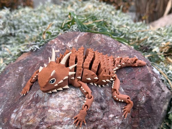Horned Lizard 3D segmented figurine, fully articulated, realistic reptile