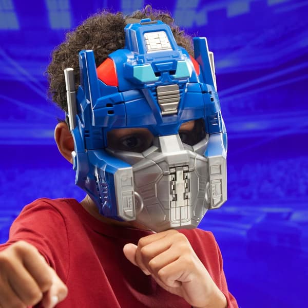TRANSFORMERS OPTIMUS: A car that transforms into a figure in 18 steps – HASBRO