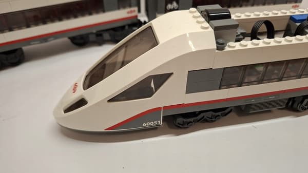 LEGO City Remote-Controlled RC Passenger Train 60051 + Powered Up
