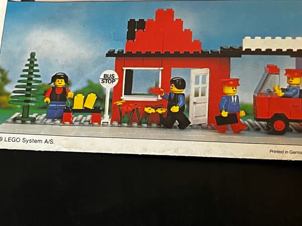 379 LEGO Instructions