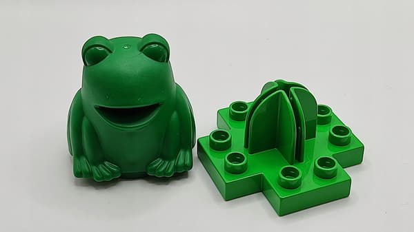 Lego Duplo animals figurine – large frog – Duplo figurine accessory