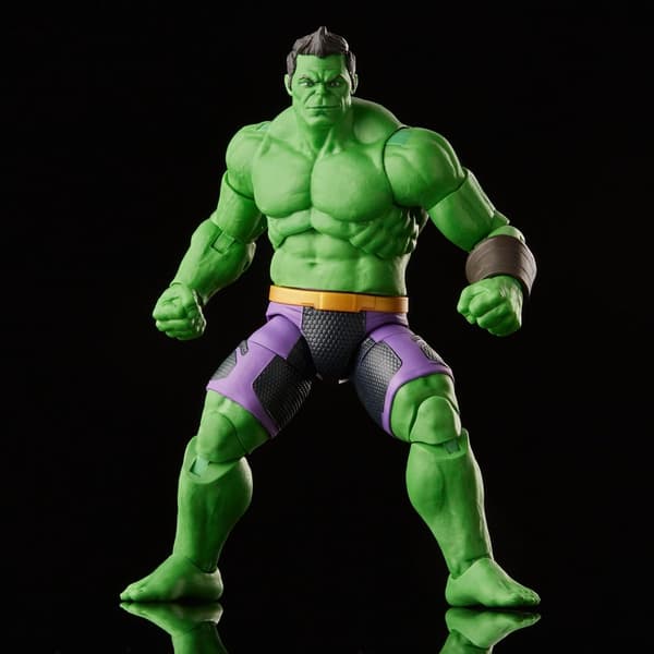 MARVEL LEGENDS SERIES: THE MARVELS – ORIGINAL CAPTAIN MARVEL FIGURE