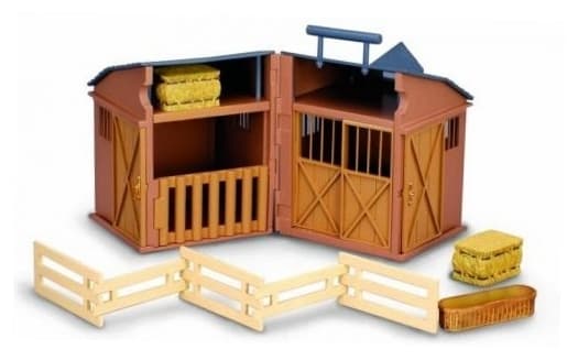 Deluxe Stable with Accessories