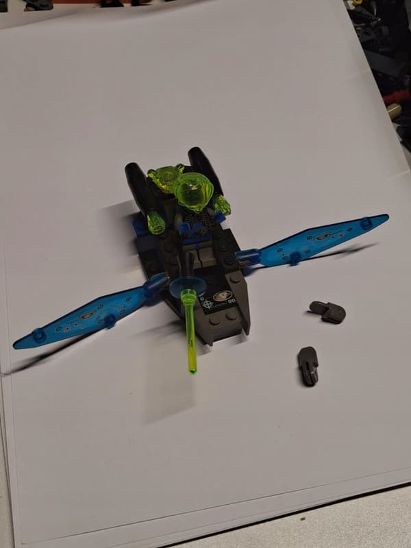 67Y3. LEGO SYSTEM 6817 Beta Buzzer – damaged hinges