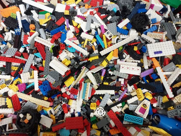 LEGO BRICKS BY WEIGHT, ORIGINAL RANDOM MIX 0.5 KG