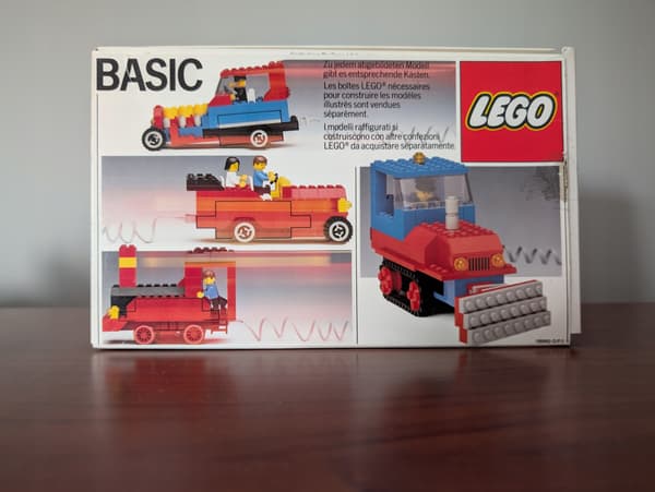 Lego 810 Basic Set with a Motor