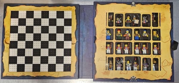 LEGO Pirates Chess 852751
