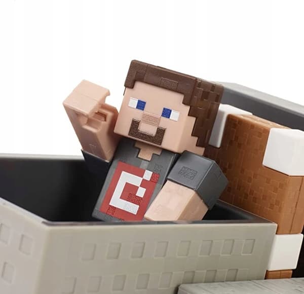Minecraft Mayhem Minecart Steve Figurine Set