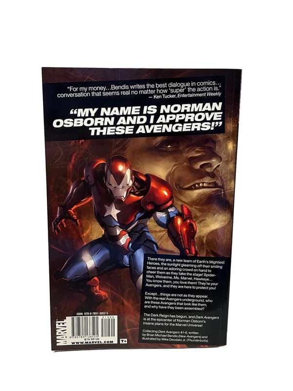 227C MARVEL COMICS BRIAN MICHAEL BENDIS DARK AVENGERS VOL. 1 & 2