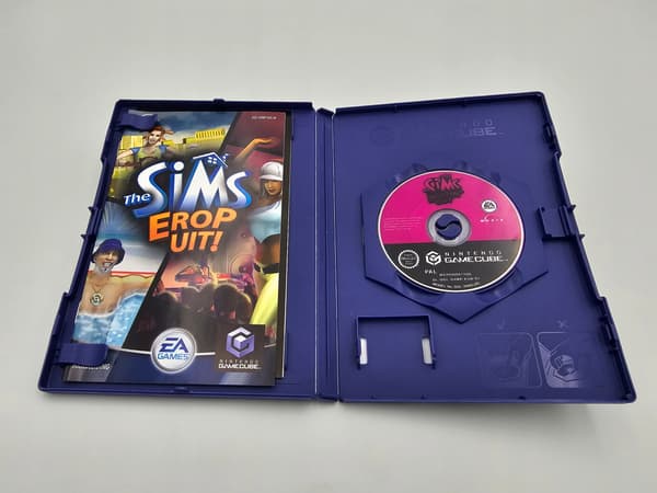 NINTENDO GAMECUBE THE SIMS BUSTIN' OUT