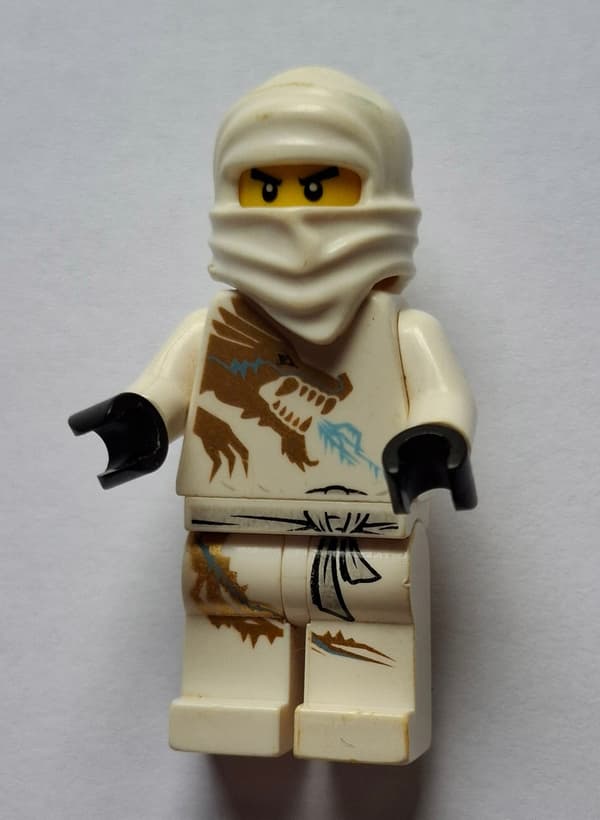 LEGO Ninjago: 2260 – The Ice Dragon’s Attack