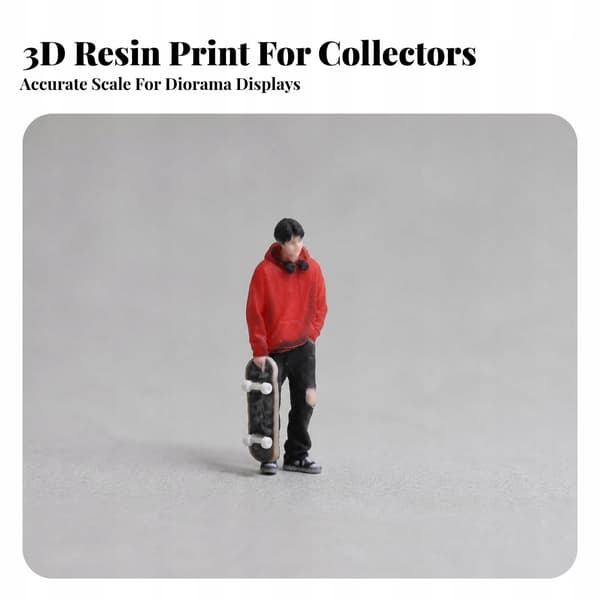 Painted skateboarder figurine | Detailed, 3D figure