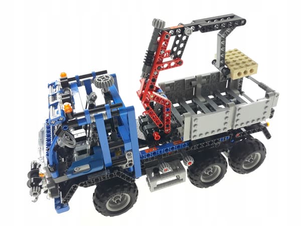 Lego Technic 8273 Off-Road Truck