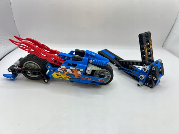 LEGO 8646 Speed Slammer Bike Technic
