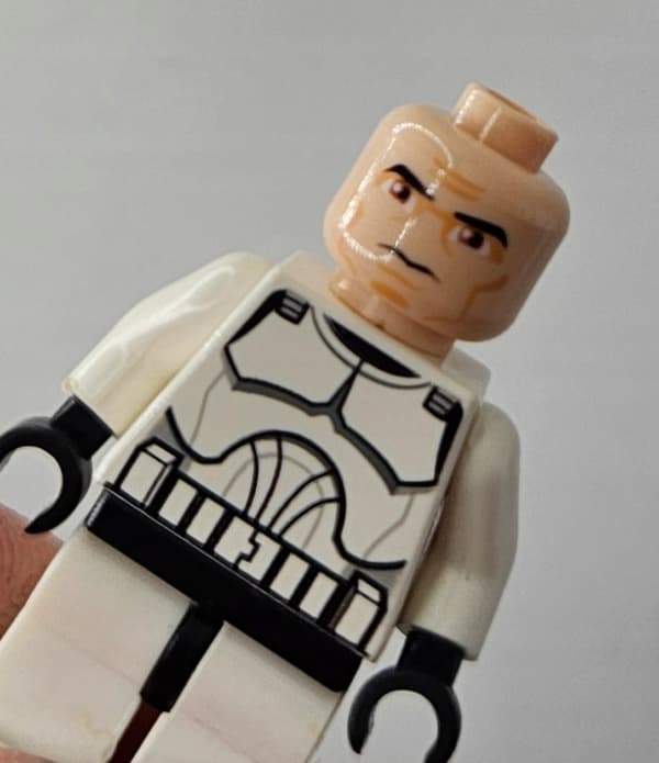 Lego Star Wars minifigure sw0223 Clone Trooper (Phase 1) – Black Visor DEFECT /