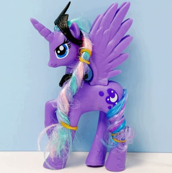 2 pieces: Cute ponies – Princess Cosmos and Princess Moon