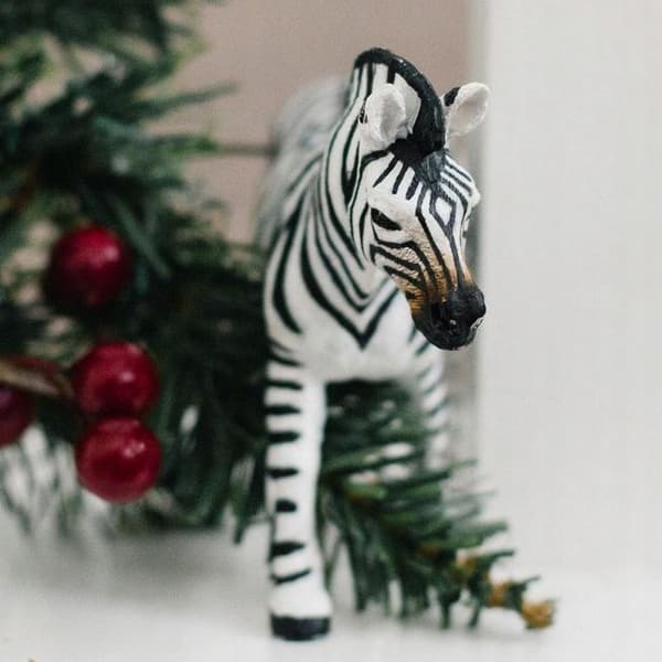 PLains Zebra Figure - Safari Ltd. - 100689