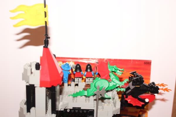 LEGO CASTLE 6082-2 INSTRUCTIONS: Fire Breathing Fortress – A UNIQUE SET