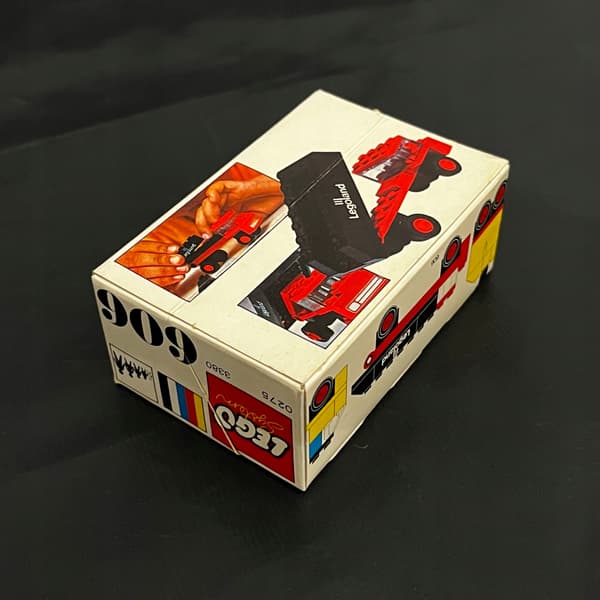 606 LEGO Tipper Truck