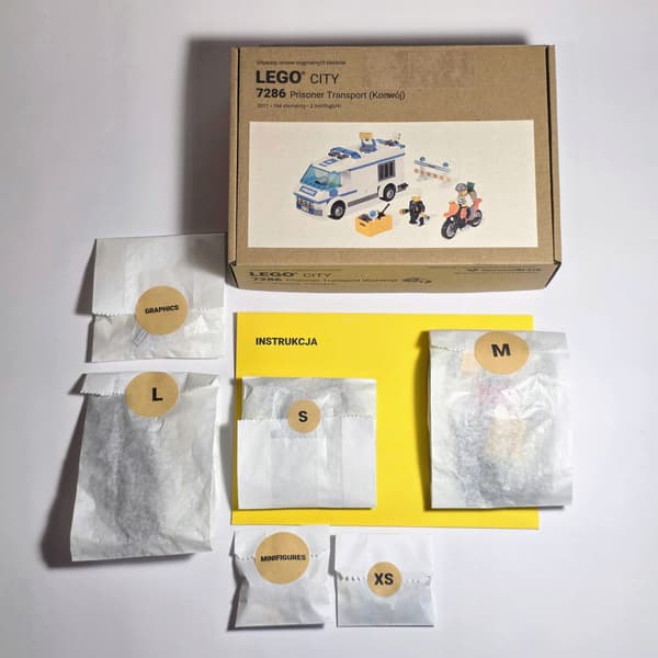 LEGO CITY 7286 – Prisoner Transport – 2011 – Complete Set