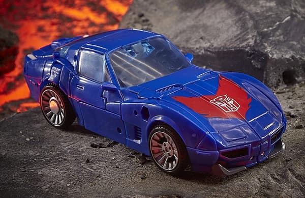 Transformers Kingdom Deluxe WFC-K26 Autobot Tracks
