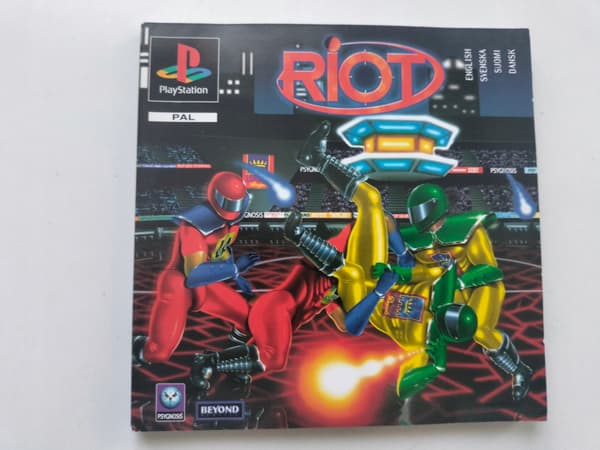 RIOT PSX PS1 PAL * ENG