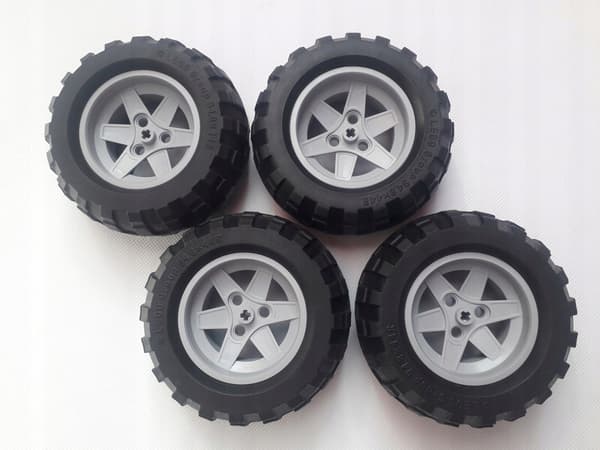 LEGO Technic Large Wheels 4 x 44772 + 4 x 54120