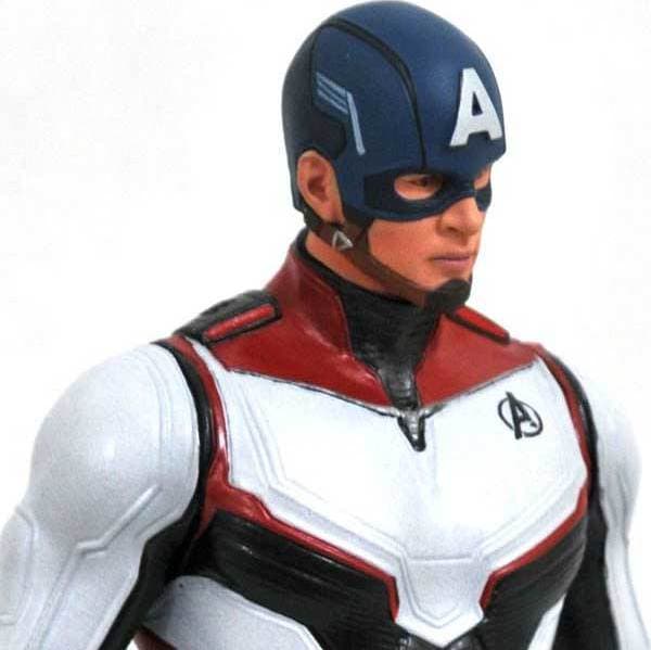 Diamond Select Captain America Diorama Collectible Figure