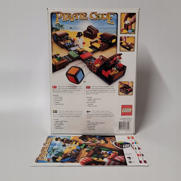 Lego Pirates Board Game PL 3840 Pirate Code MISB 2009 Christmas tree, Father Christmas