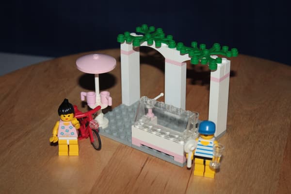 Lego Paradisa 6402 Street Café