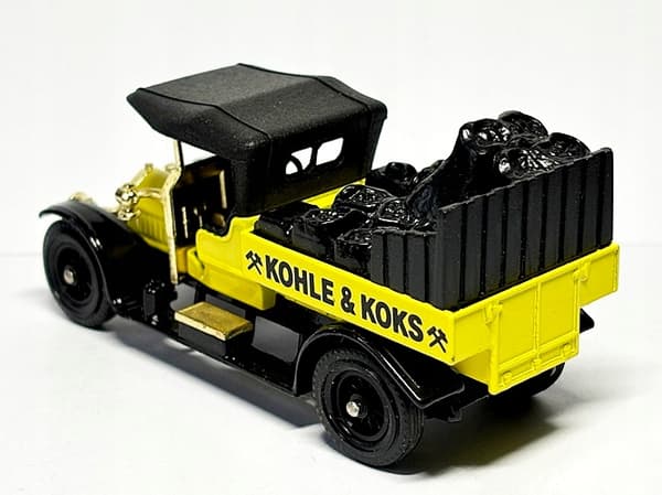 MATCHBOX-MOY No. Y13 1918 CROSSLEY (B24)