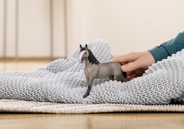 SCHLEICH FRENCH SADDLE HORSE MARE