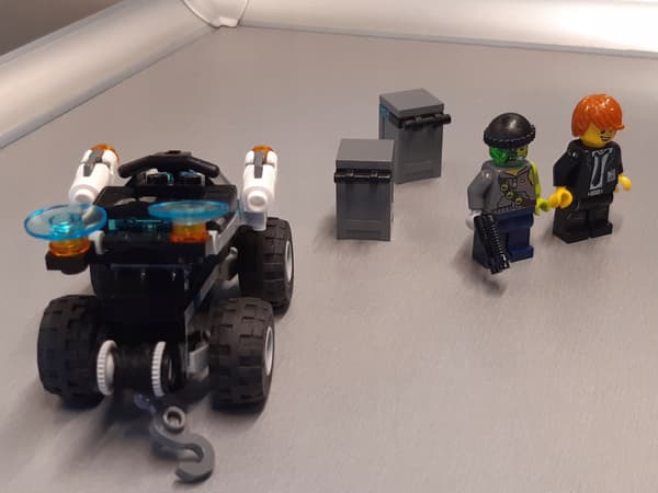 LEGO 70160 Riverside Raid