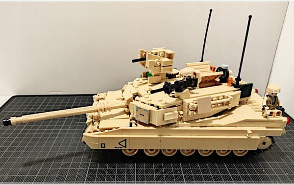 M1A2 ABRAMS TANK BUILDING BLOCKS – US ARMY + 2 MINIFIGURES + LEGO WEAPONS