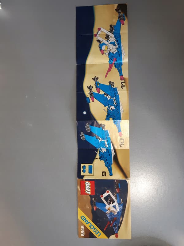 Lego Space 6845 Cosmic Charger (No. 2)