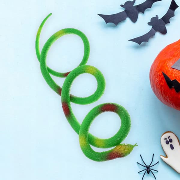 FAKE SNAKE FOR PLAY AND SCARY DECORATIONS