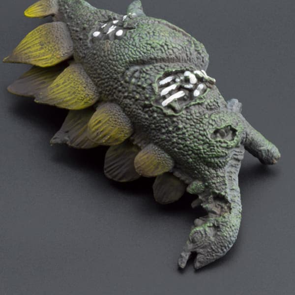 Dinosaur Scene: Stegosaurus Prop – Corpse