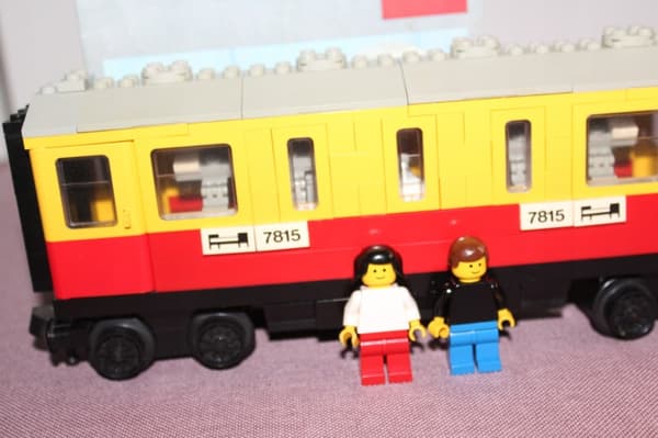 LEGO CITY TOWN TRAIN 7815 INSTRUCTIONS: Passenger Carriage / Sleeper