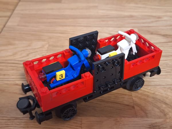 Lego 7735 carriage from the set. 12V train set.