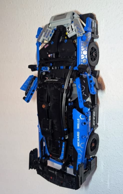 Wall Mount for the LEGO Technic 42123 McLaren Senna GTR
