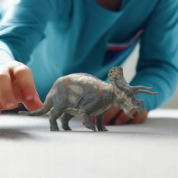Schleich Triceratops 15050