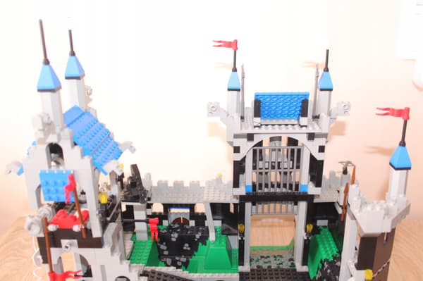 LEGO CASTLE 6090 INSTRUCTION MANUAL: Royal Knight's Castle set