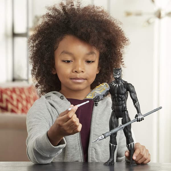 HASBRO BLACK PANTHER BLAST GEAR LAUNCHER E7388