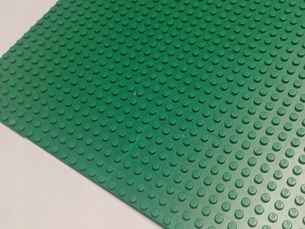 190A11. LEGO thin building plate 32x32, damaged 3811