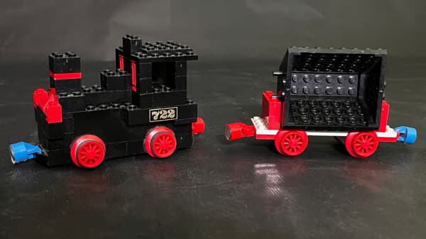 722 LEGO Electric Train with Carriages