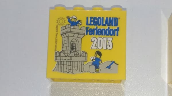 621b. LEGO Legoland Souvenir Bricks 30144pb
