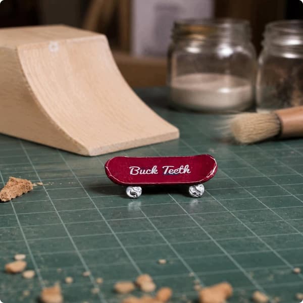 Scena A04 Miniature Skateboard