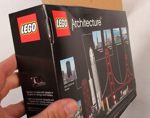 LEGO Architecture 21043 San Francisco (((( dented box ))))