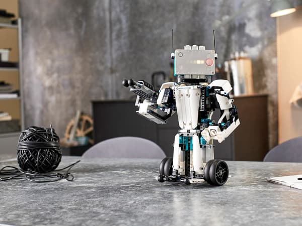 LEGO Mindstorms 51515 Inventor Robot