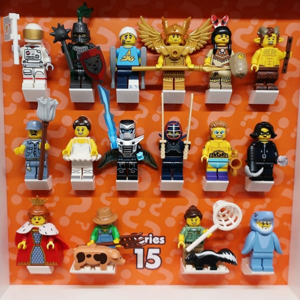 LEGO MINIFIGURE FRAME 71011 SERIES 15 27CM
